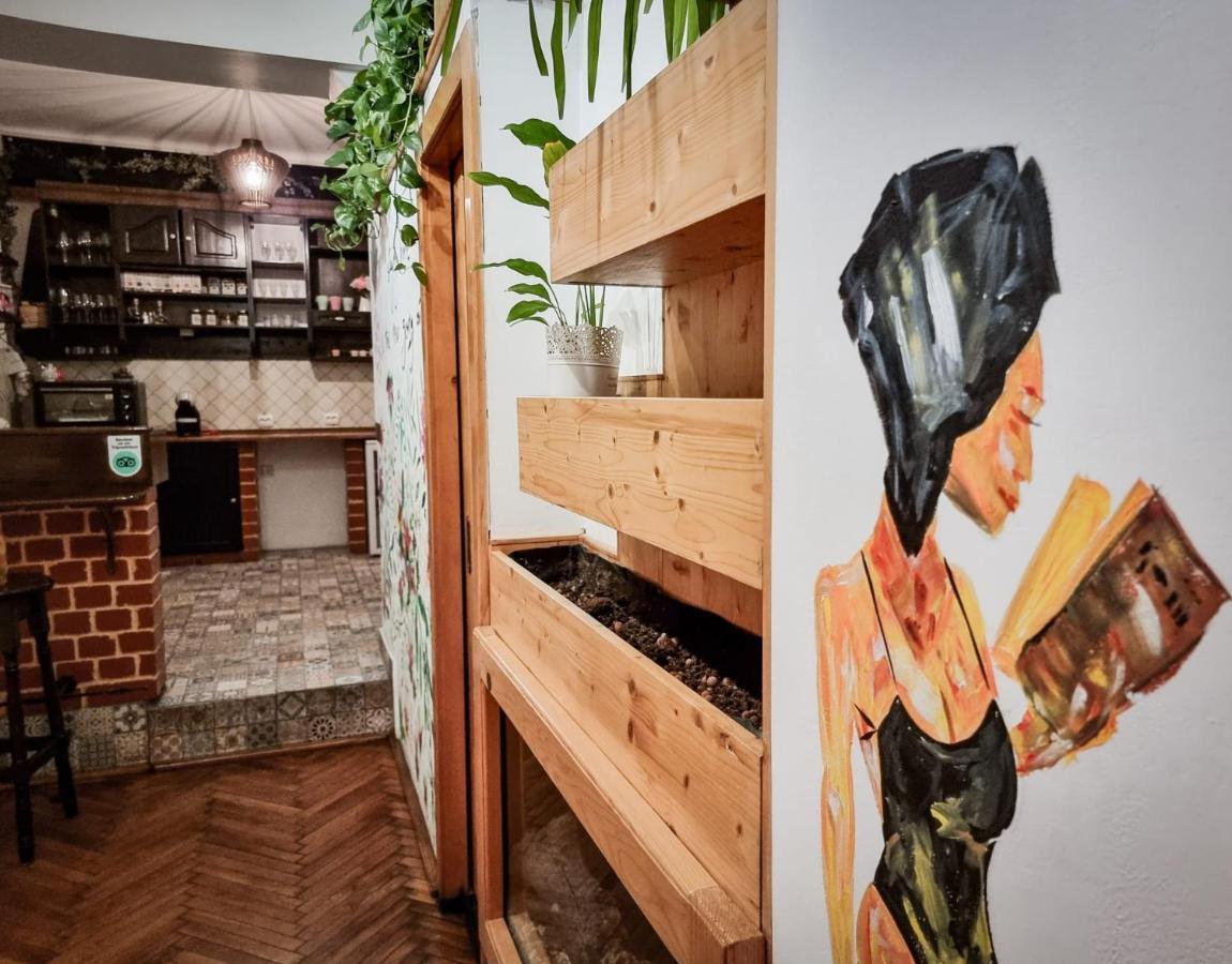 Home Central Apartment Brasov Bagian luar foto